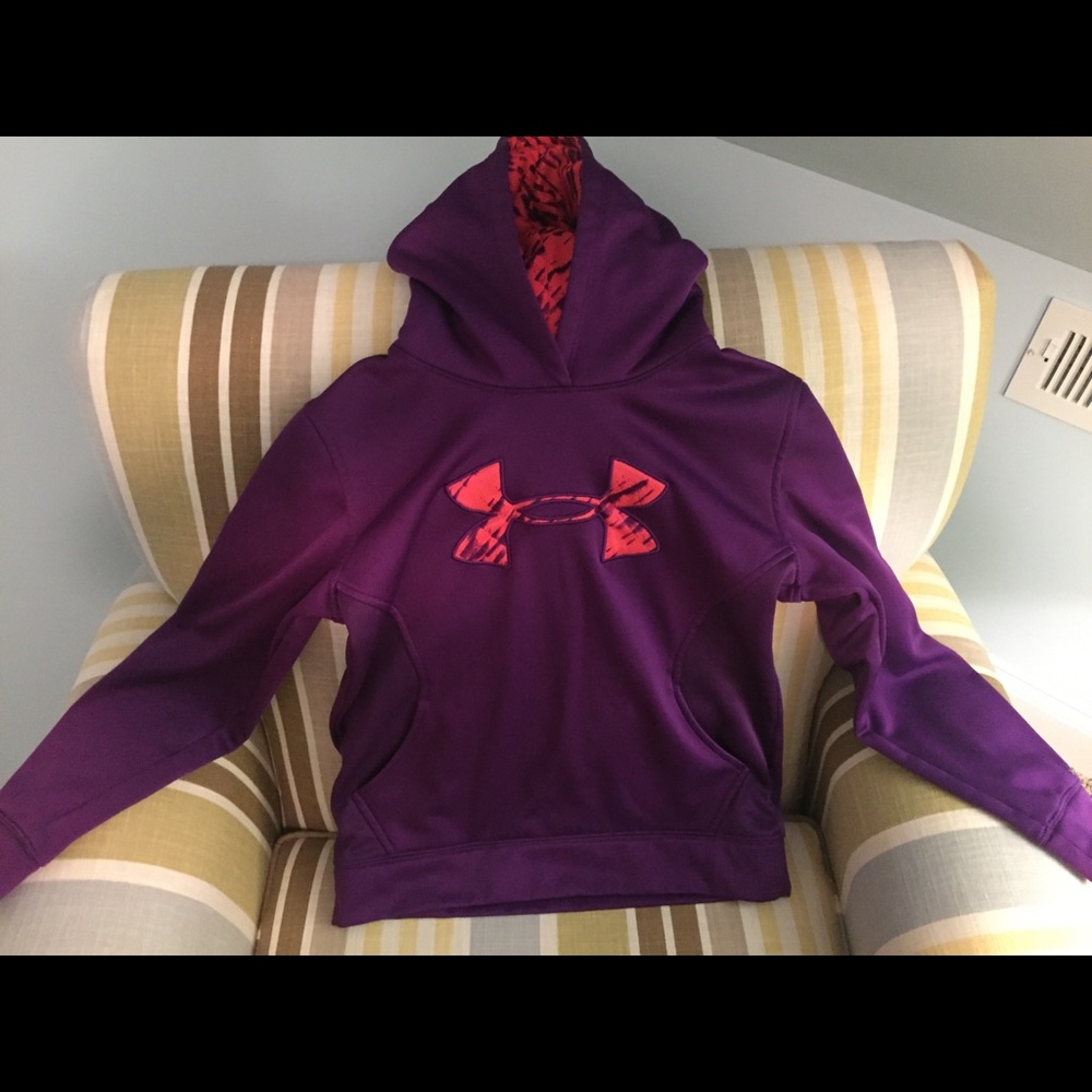 Under Armour Girls Size Medium Hoodie
